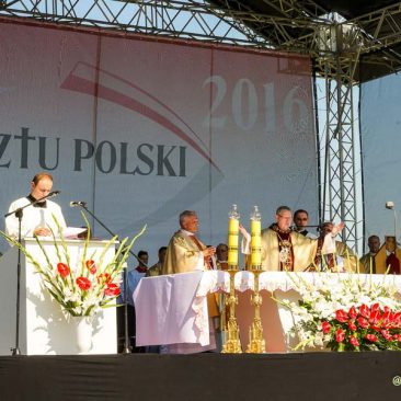 Fara Ciechanów, 28.08.2016. Diecezjalne obchody 1050. rocznicy chrztu Polski (fot. Andrzej Bajer)